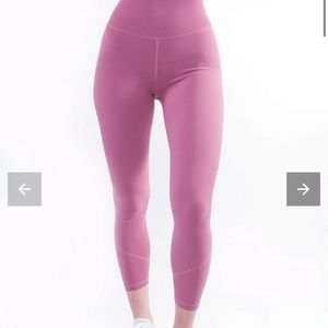 Cheeky pink Alainah III leggings - p’tula